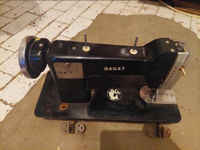 Prodajem sivacu Bagat masinu - 1