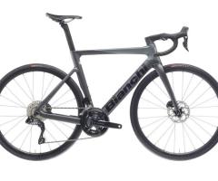 2025 Bianchi Oltre Race 105 Di2 Carbon Road Bike (WAREHOUSEBIKE)