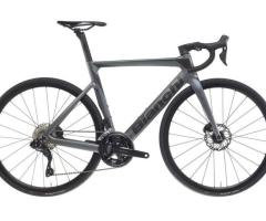 2025 Bianchi Oltre Race 105 Di2 Carbon Road Bike (WAREHOUSEBIKE)