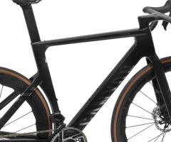 2025 Canyon Aeroad CFR AXS Road Bike (WAREHOUSEBIKE)