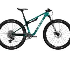 2025 Canyon Lux World Cup CF 9 Mountain Bike (ZONACYCLES)